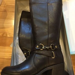 NWT Life Stride Whisper Boots size 6.5 WIDE